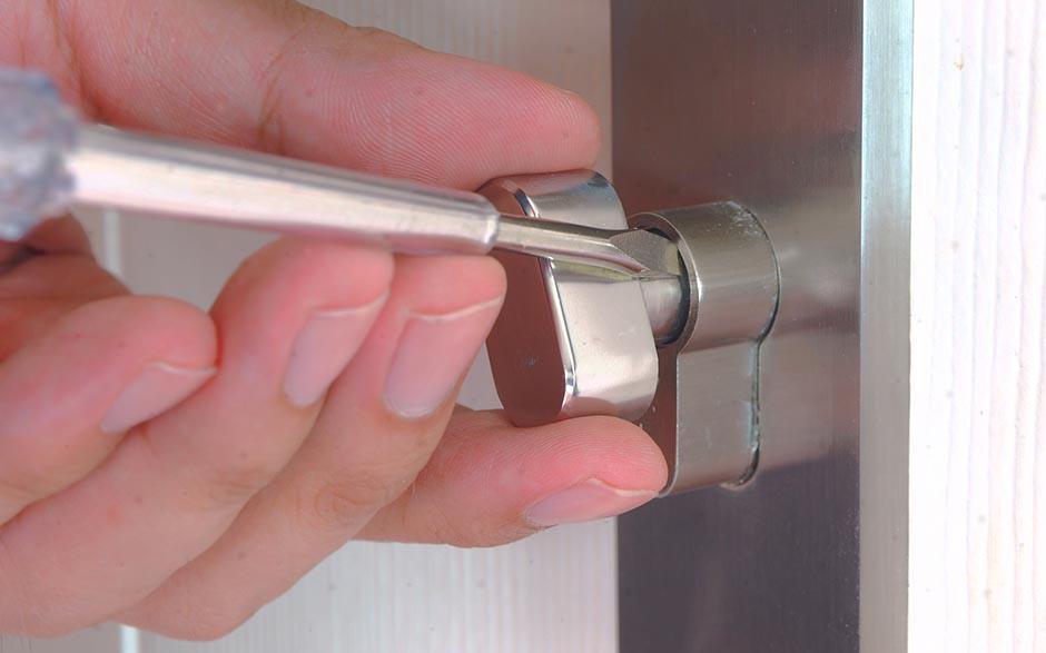 changer une serrure de porte intérieure Fontainebleau